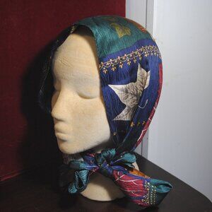 Vintage Liz Clairborne Autumn Leaves Satin Scarf